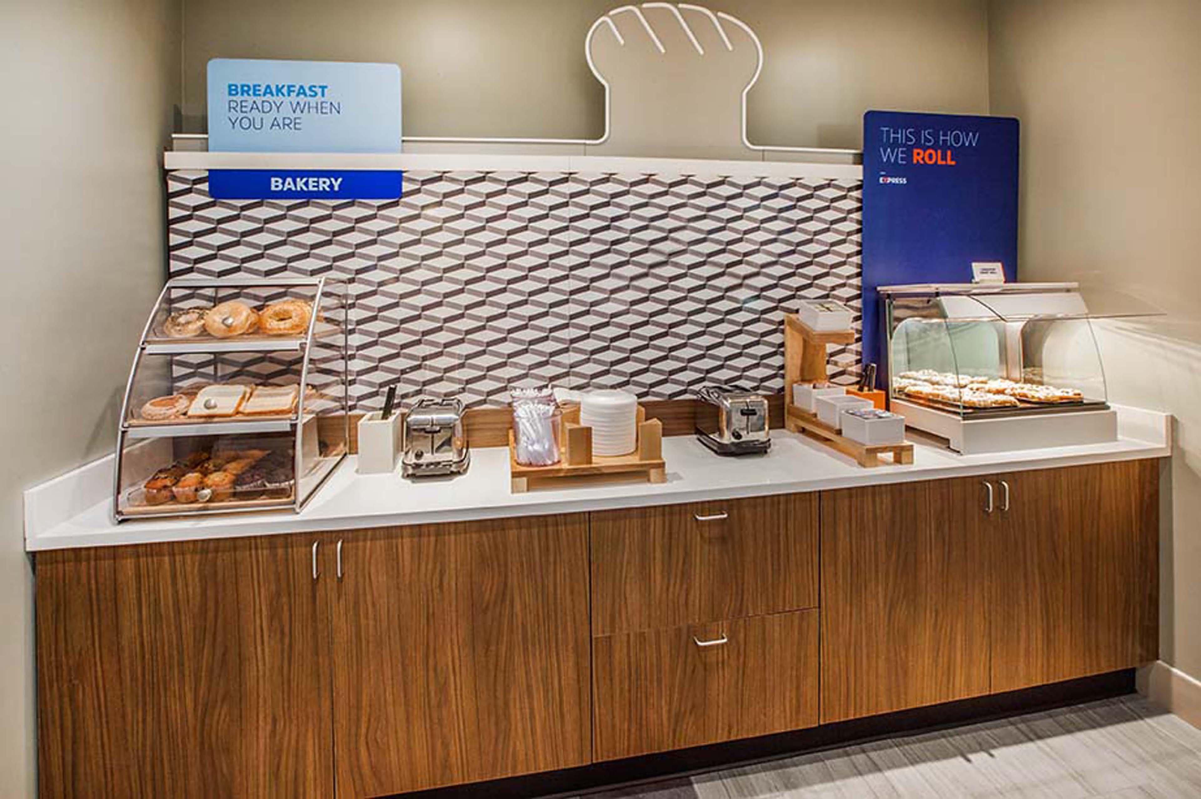 Holiday Inn Express Hotel & Suites Cleburne By Ihg Экстерьер фото